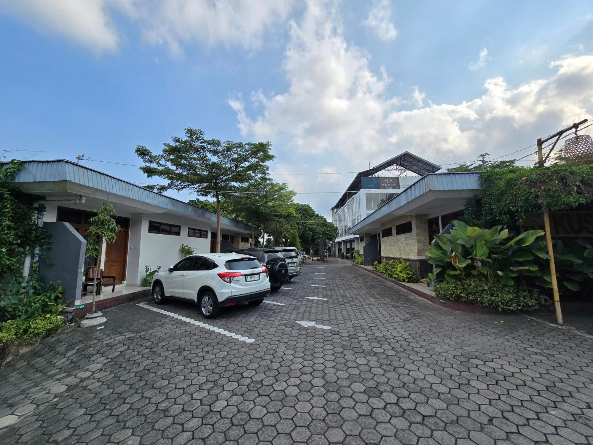 Kusma Hotel Bandungan スマラン エクステリア 写真