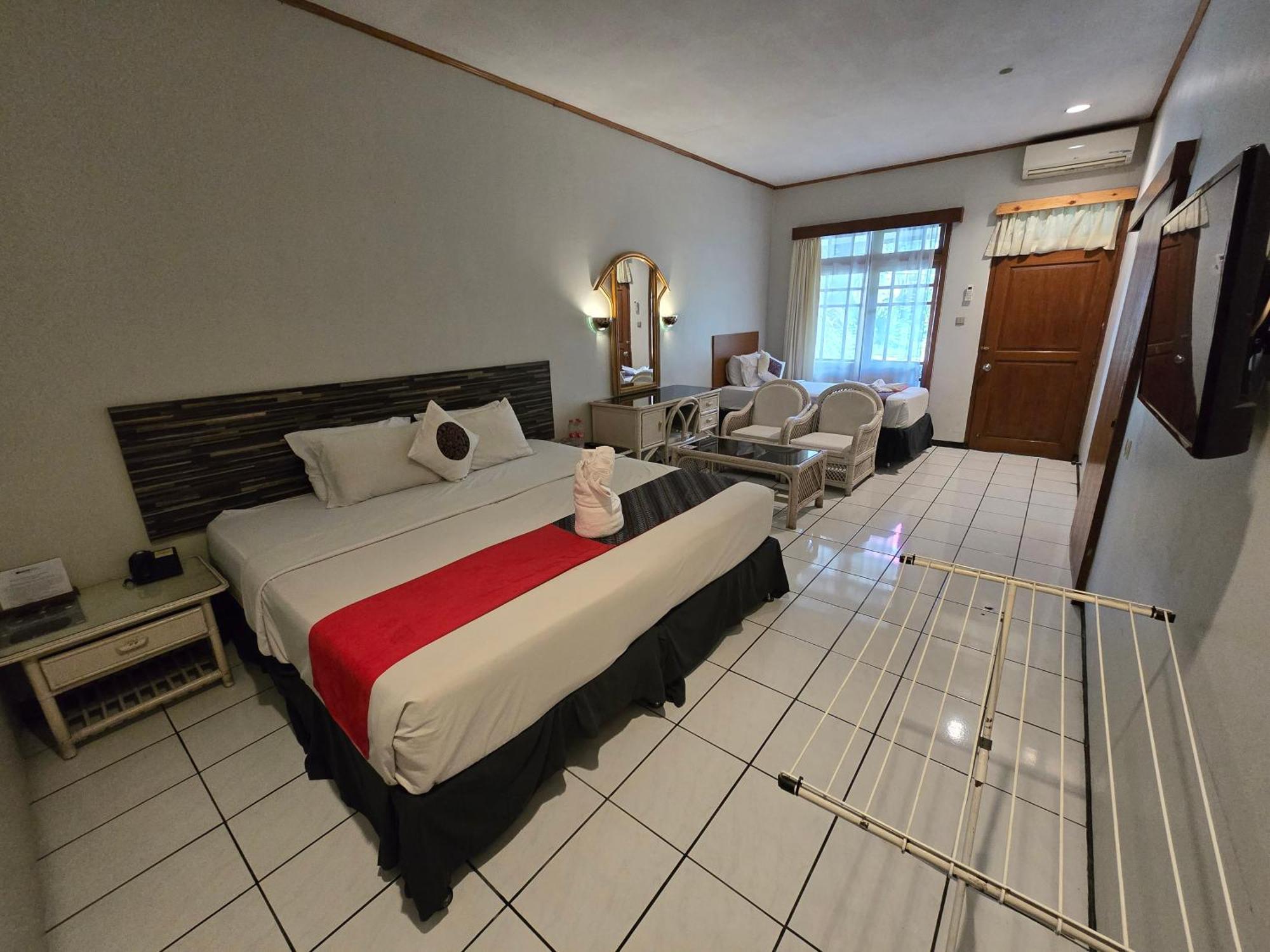 Kusma Hotel Bandungan スマラン エクステリア 写真